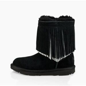 UGG TODDLER T CLASSIC SHORT II FRINGE BLACK SIZE 12